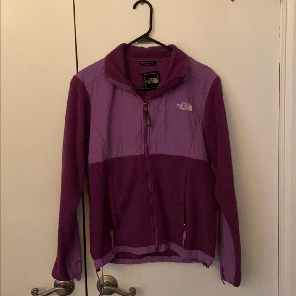 Womens North Face fleece jacket